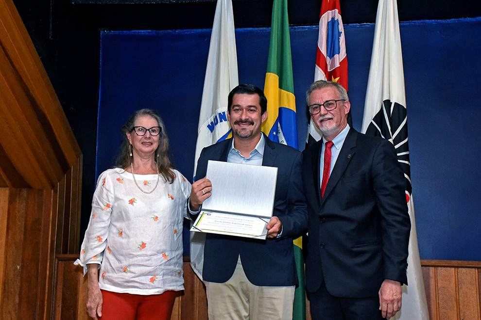 Prêmios Institucionais 2023 - Reconhecimento Acadêmico “Zeferino Vaz” Prêmios Institucionais 2023 - Reconhecimento Acadêmico “Zeferino Vaz”