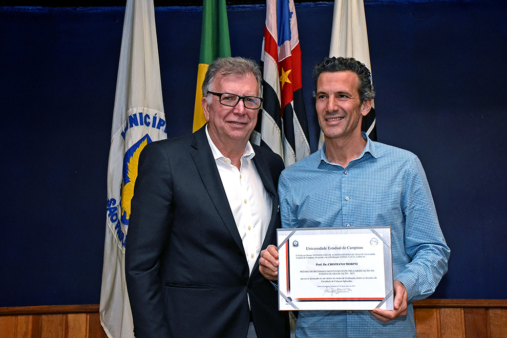 Prêmios Institucionais 2023 - Reconhecimento Docente pela Dedicação ao Ensino de Graduação Prêmios Institucionais 2023 - Reconhecimento Docente pela Dedicação ao Ensino de Graduação