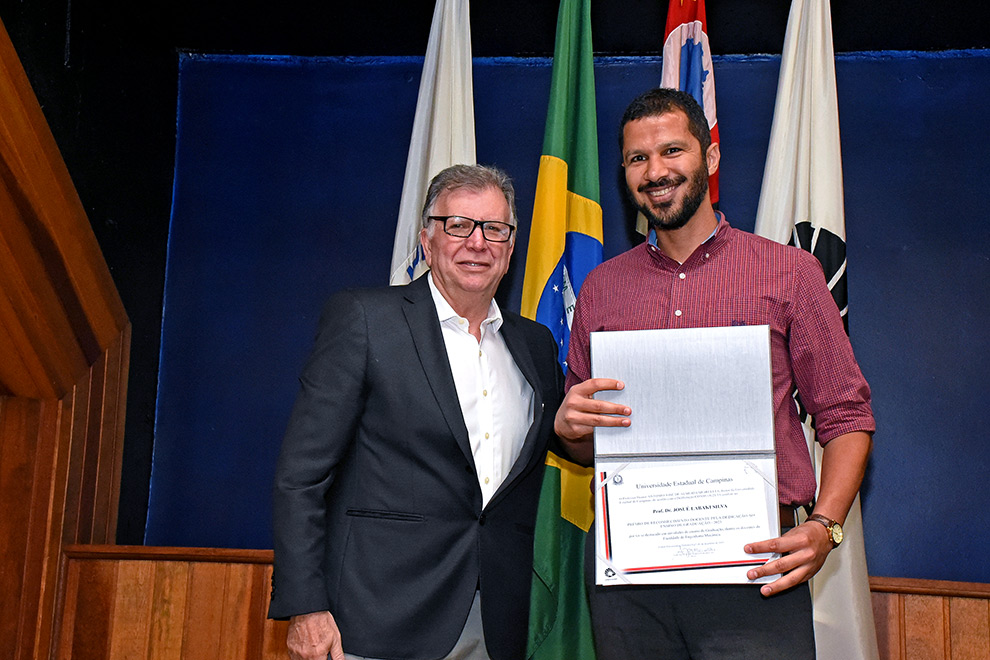Prêmios Institucionais 2023 - Reconhecimento Docente pela Dedicação ao Ensino de Graduação Prêmios Institucionais 2023 - Reconhecimento Docente pela Dedicação ao Ensino de Graduação