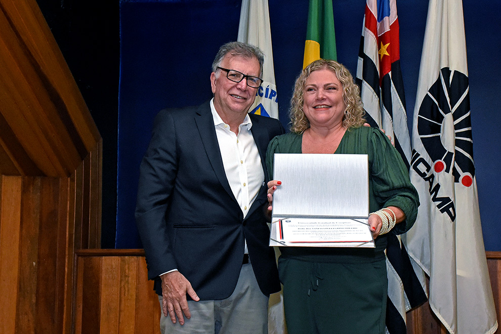 Prêmios Institucionais 2023 - Reconhecimento Docente pela Dedicação ao Ensino de Graduação Prêmios Institucionais 2023 - Reconhecimento Docente pela Dedicação ao Ensino de Graduação