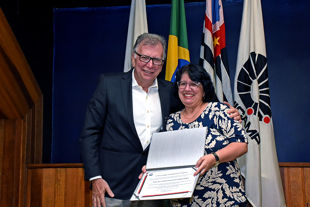 Prêmios Institucionais 2023 - Reconhecimento Docente pela Dedicação ao Ensino de Graduação Prêmios Institucionais 2023 - Reconhecimento Docente pela Dedicação ao Ensino de Graduação