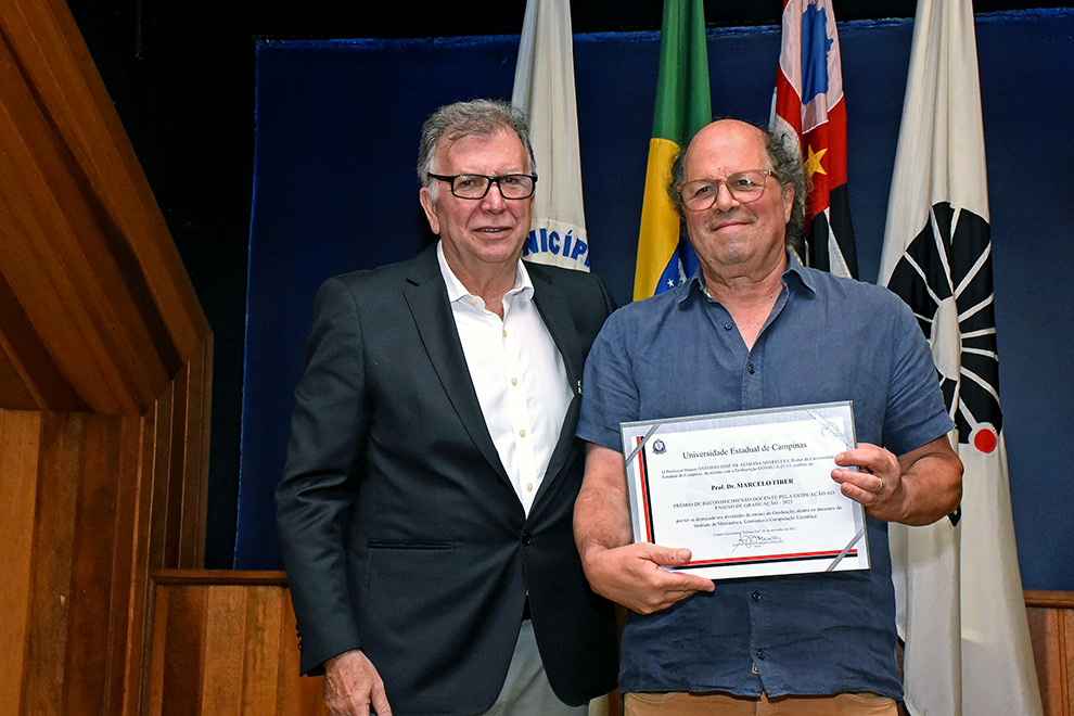 Prêmios Institucionais 2023 - Reconhecimento Docente pela Dedicação ao Ensino de Graduação Prêmios Institucionais 2023 - Reconhecimento Docente pela Dedicação ao Ensino de Graduação