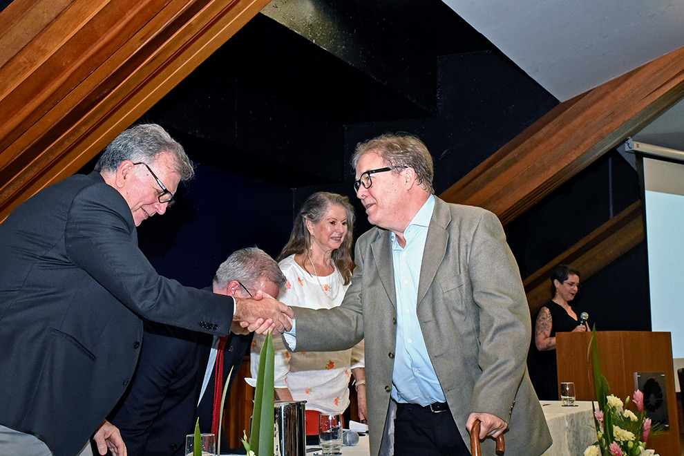 Prêmios Institucionais 2023 - Prêmio de Reconhecimento Acadêmico para Pesquisadores da Carreira de Pesquisador  Prêmios Institucionais 2023 - Prêmio de Reconhecimento Acadêmico para Pesquisadores da Carreira de Pesquisador
