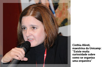 Cinthia Alireti,  maestrina da Unicamp:  “Existe muita curiosidade sobre como se organiza uma orquestra”
