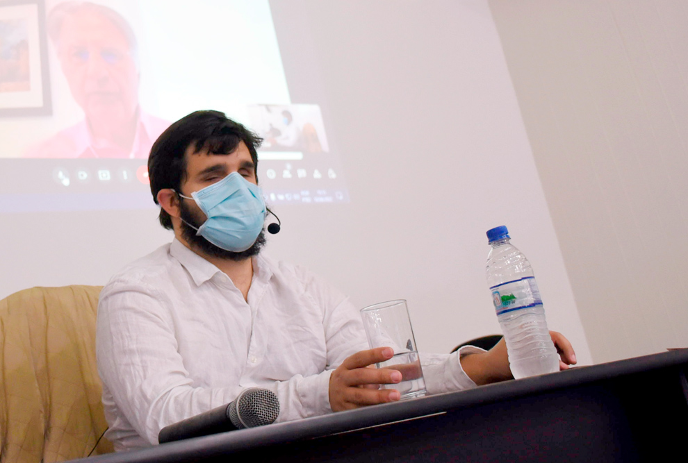 Armando Boito (na tela) e André Kaysel