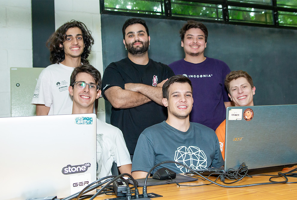 Time vencedor do desafio internacional Space