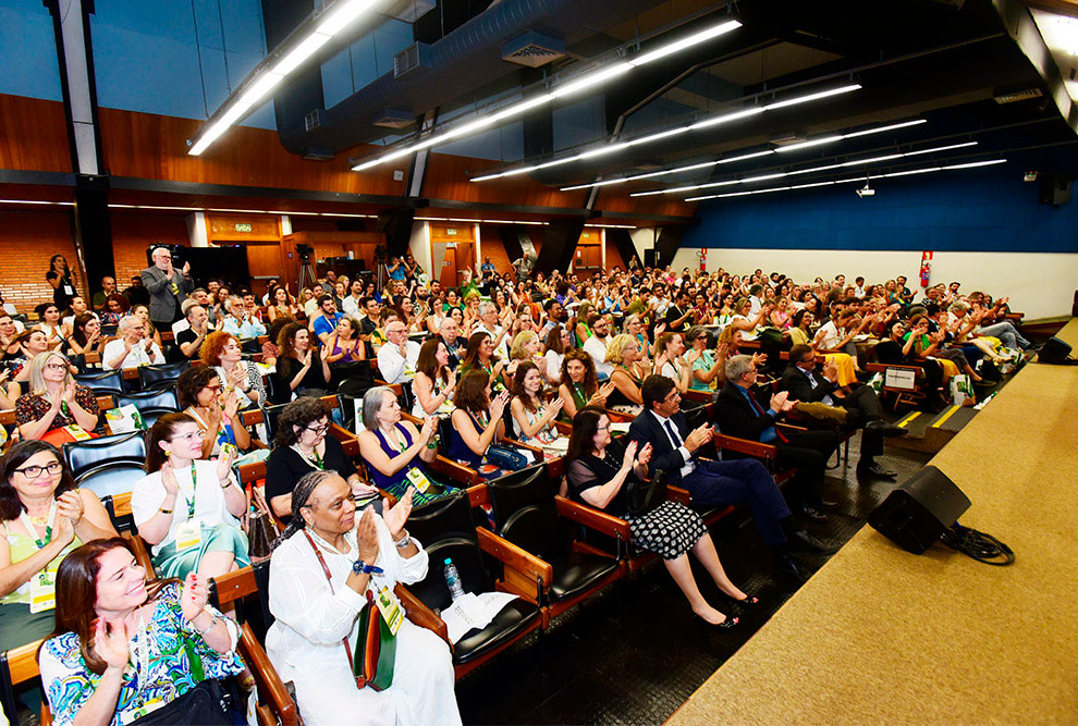 Considerado histórico, o encontro reuniu estudiosos do Brasil e do mundo para discutir novos fundamentos da relação entre a psiquiatria e a psicanálise