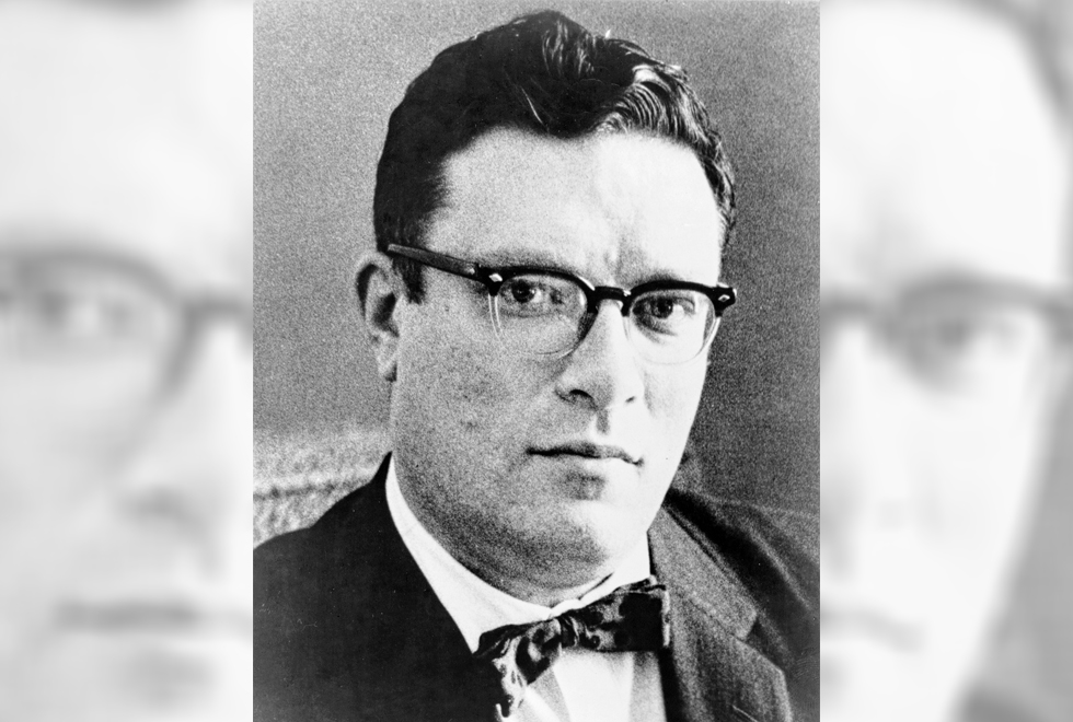 O prêmio homenageia o escritor Isaac Asimov (1920-1992), um dos mais prolíficos autores do século XX