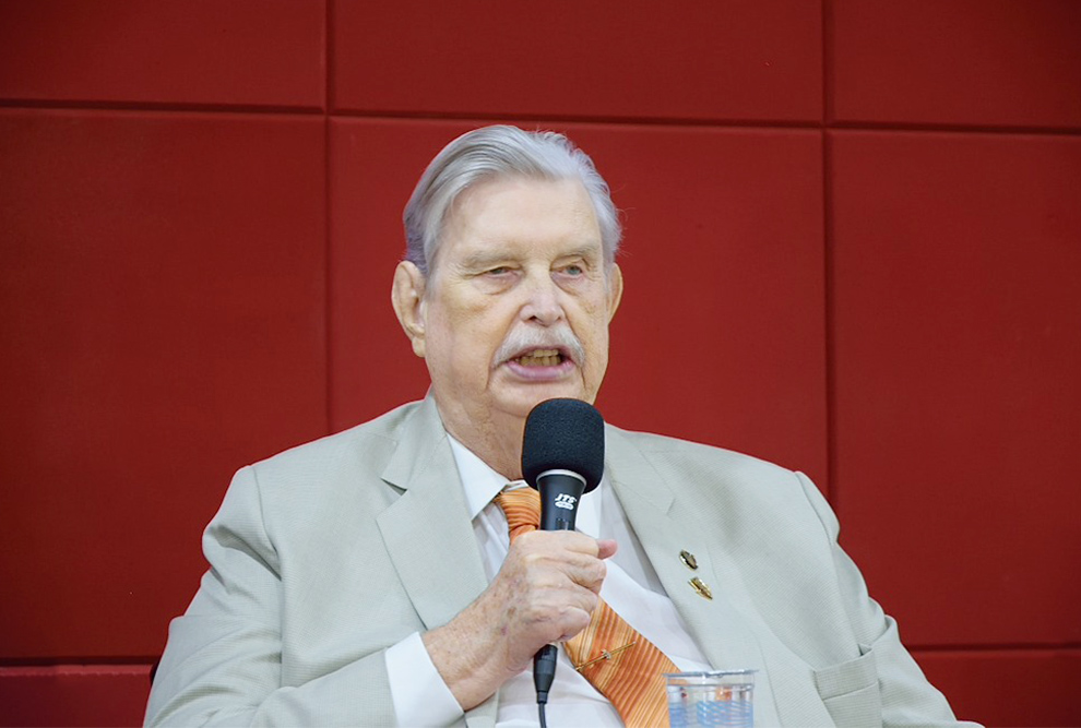 Professor Fausto Bérzin aposentou-se na FOP em 2010