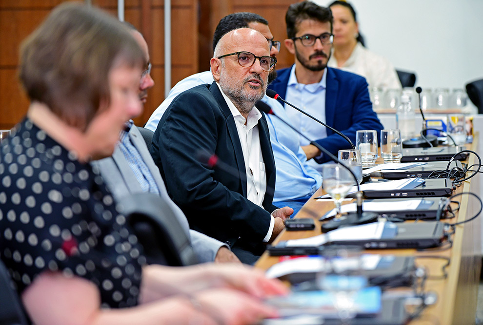 O grupo conheceu importantes projetos desenvolvidos na Universidade, entre eles o AmazonFACE e as ações para transição digital