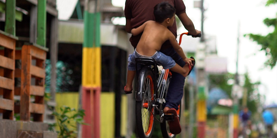 Documentário propõe uma reflexão sobre o uso da bike como meio de transporte no país