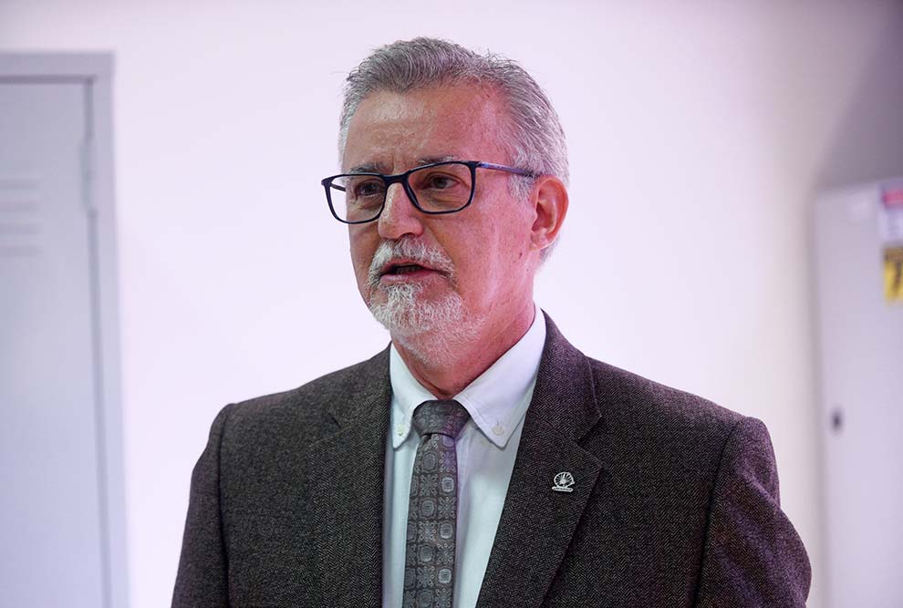 O reitor Antonio José de Almeida Meirelles: 