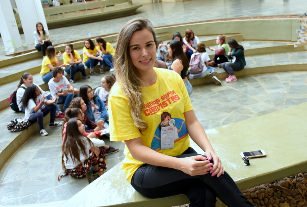 Tássia Oliveira Biazon, mestranda em genética, foi monitora voluntária