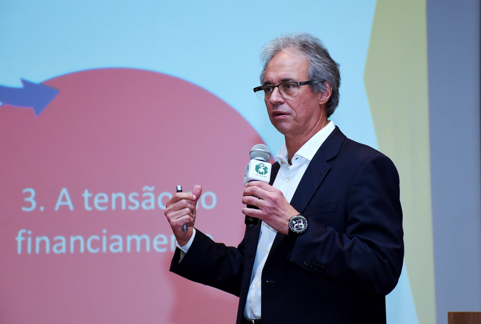 Mozart Ramos, diretor do Instituto Ayrton Senna e membro do Conselho Nacional de Educação