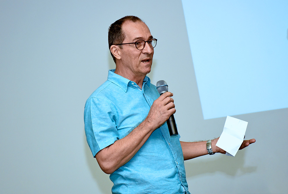 O físico Anderson Fauth, coordenador adjunto do IdEA, é um dos organizadores da versão brasileira do Prêmio Asimov