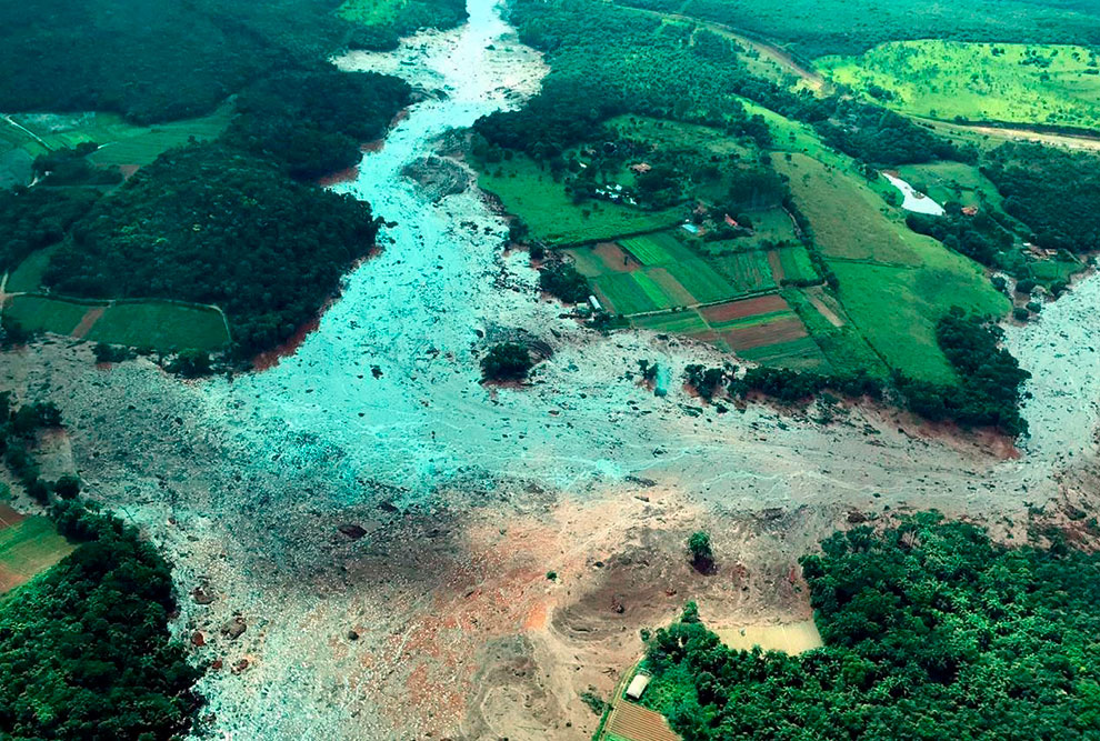 Lama invadiu Brumadinho após rompimento de barragem | Foto: Agência Brasil - Divulgação