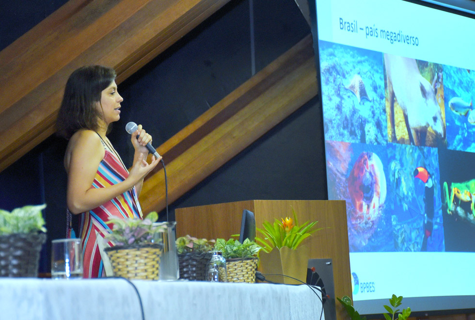 Maíra Padgurschi apresenta o Diagnóstico Brasileiro sobre Biodiversidade e Serviços Ecossistêmicos