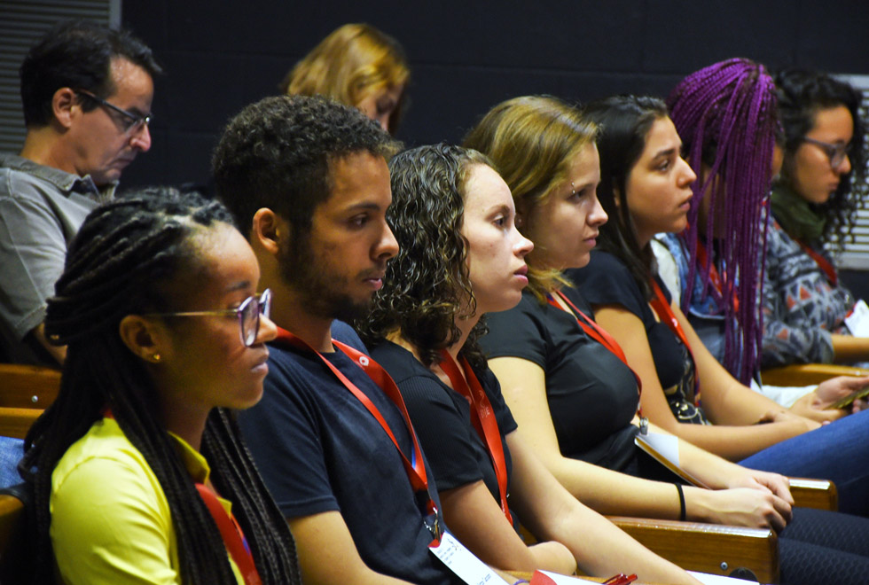 Eliana Amaral na  abertura Congresso Permanência