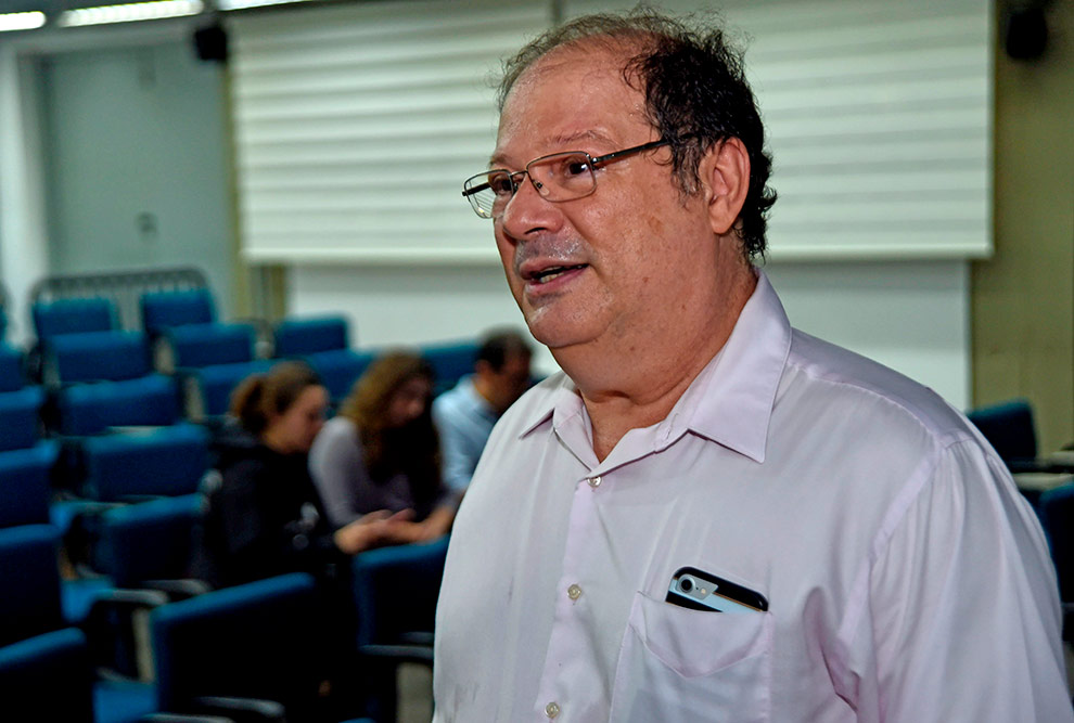 Douglas Galvão é responsável pelo GSONM do IFGW e membro titular da Academia Brasileira de Ciências
