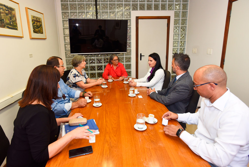 Deputada estadual Letícia Aguiar tem forte atuação em defesa da família