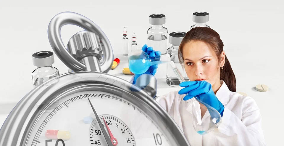 Um artigo publicado no dia 3 de setembro de 2020 na revista Science questiona o modelo global que a Organização Mundial da Saúde (OMS) propôs para a distribuição de vacinas contra a Covid-19