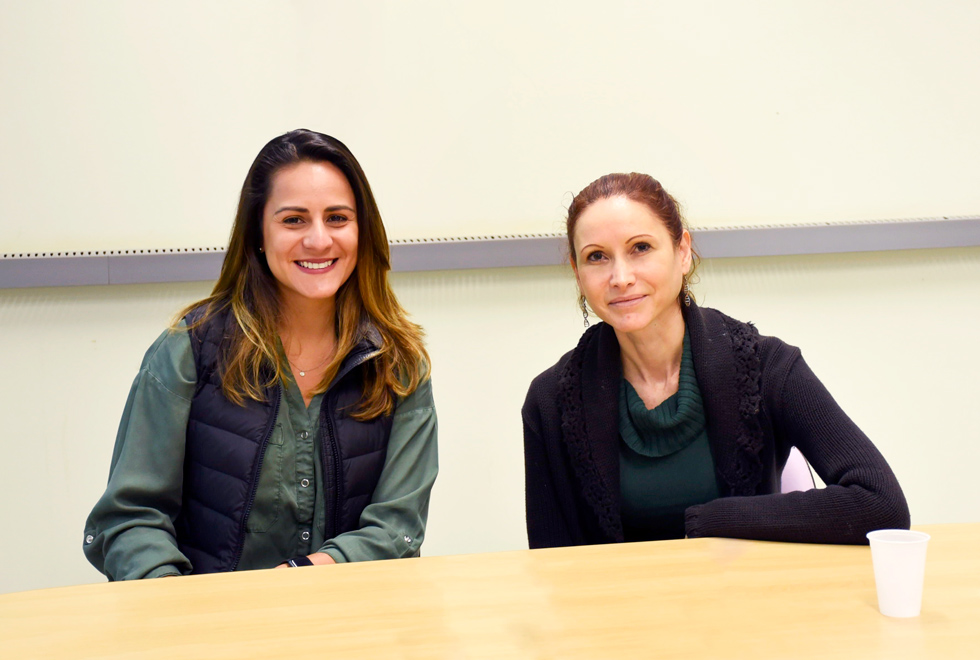 Ana Paula Morales e Natália Pasternak Tasher debateram as questões do plágio e pseudociências