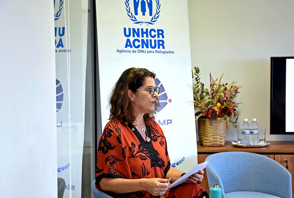 A presidenta da Cátedra na Unicamp, Ana Carolina Maciel, organizou a recepção que reuniu professores e estudantes de diversas nacionalidades