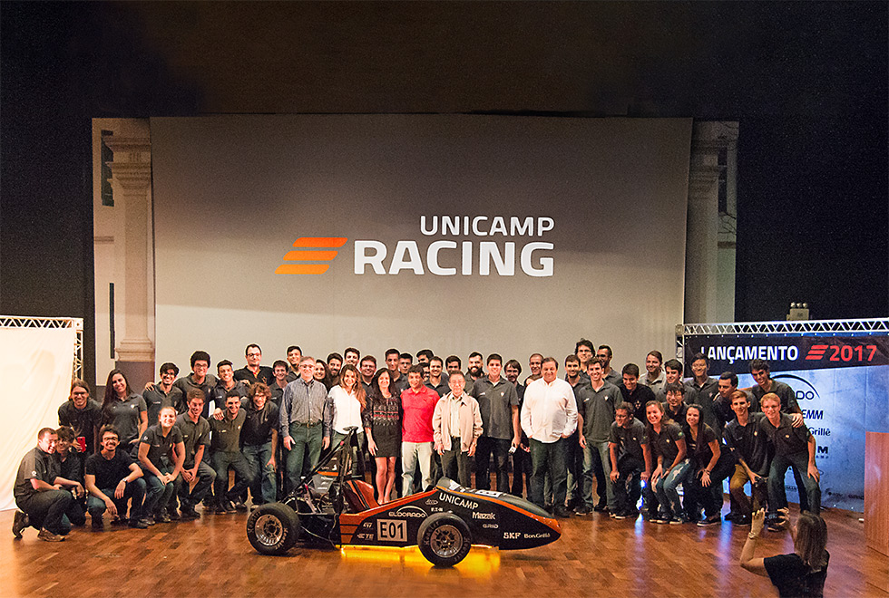 Equipe E-Racing da Unicamp apresenta novo carro para competições
