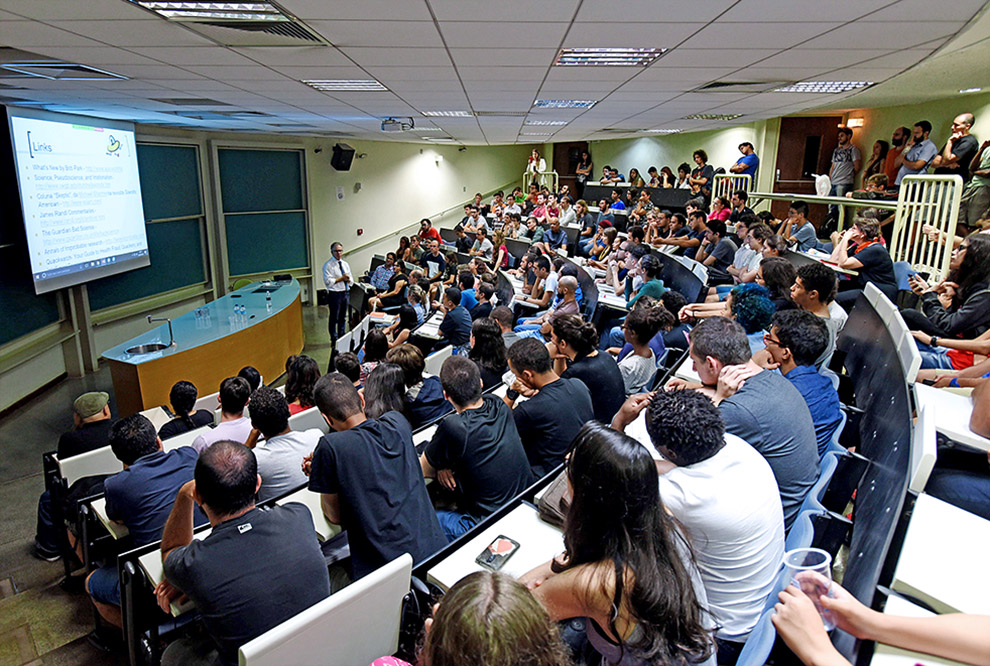 auditorio lotado