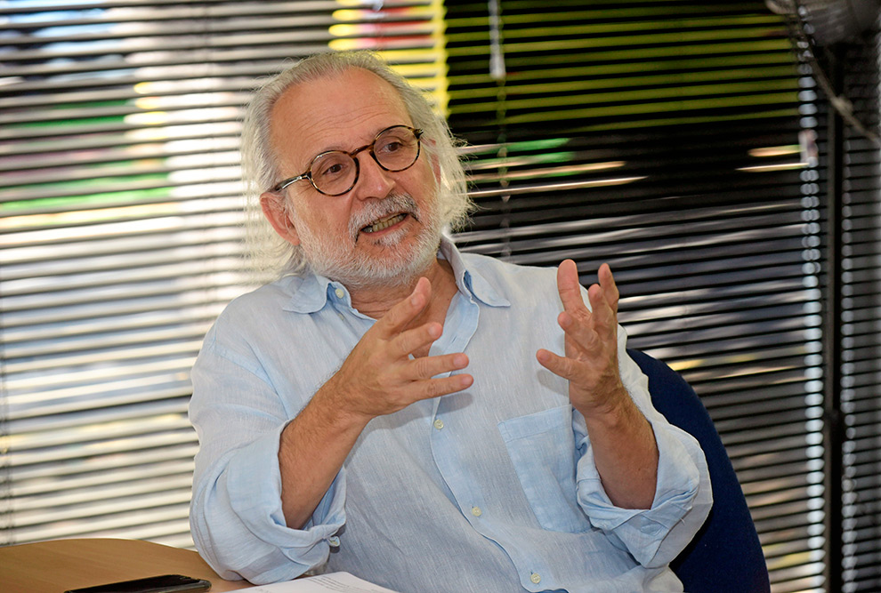 Alcir Pécora, coordenador do IdEA