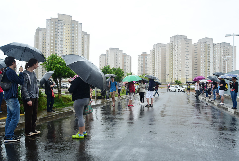 Chuva em Campinas no terceiro dia de provas da segunda fase