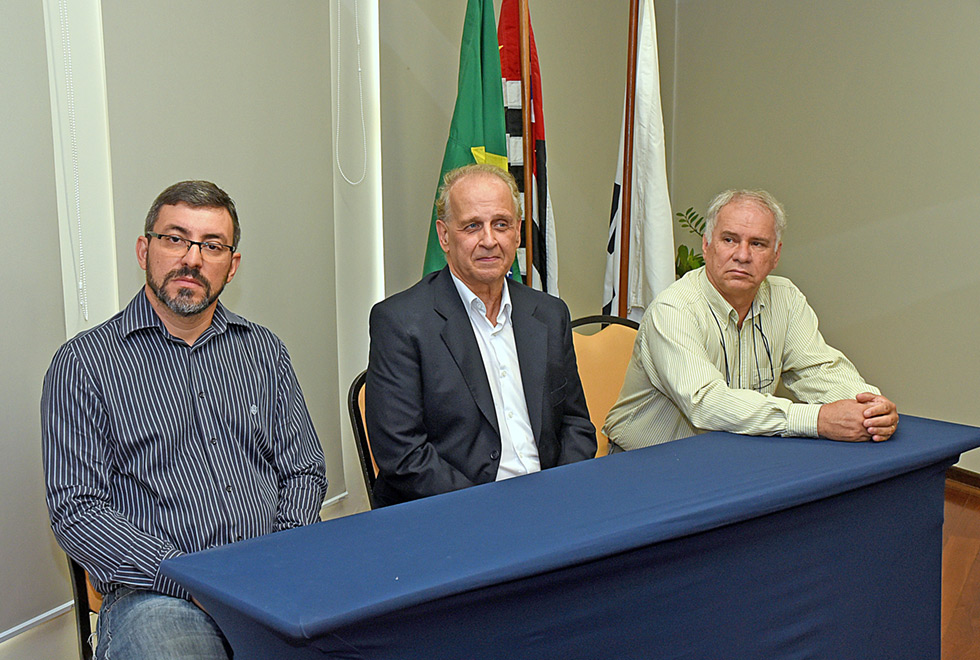 Francati, Banwwart e Bandeira Guimarães: mesa de abertura