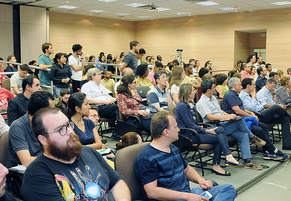 auditorio lotado