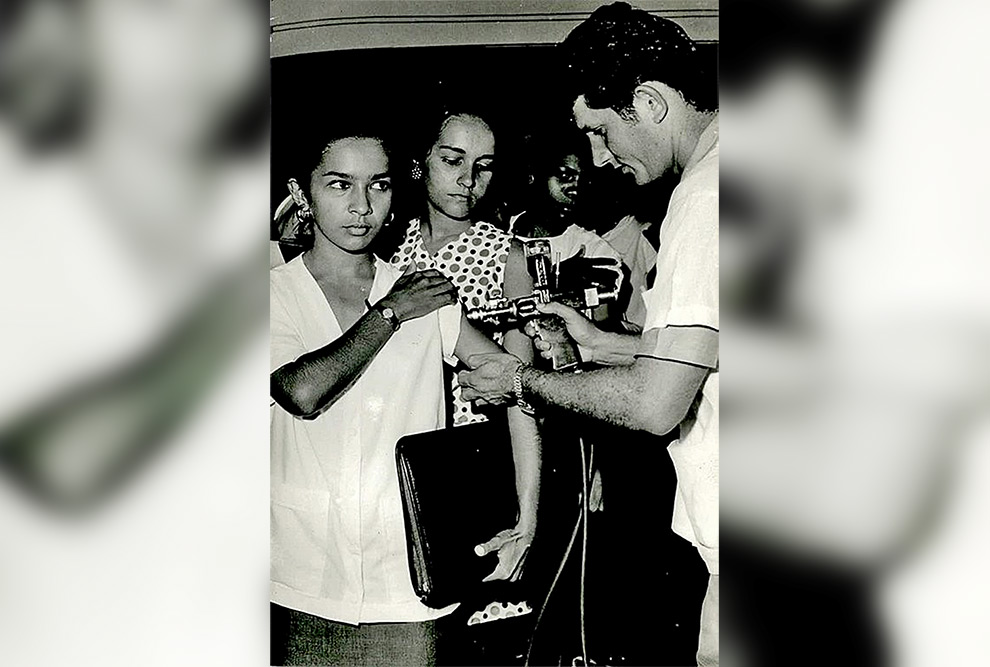 Vacinação contra a varíola em São Luis (MA), década de 1960.  Acervo: Departamento de Arquivo e Documentação – Casa de Oswaldo Cruz /Fiocruz