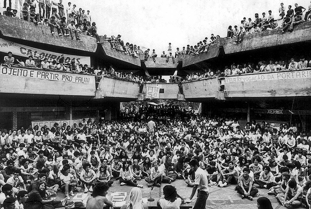 Assembleia realizada no Ciclo Básico em 1981