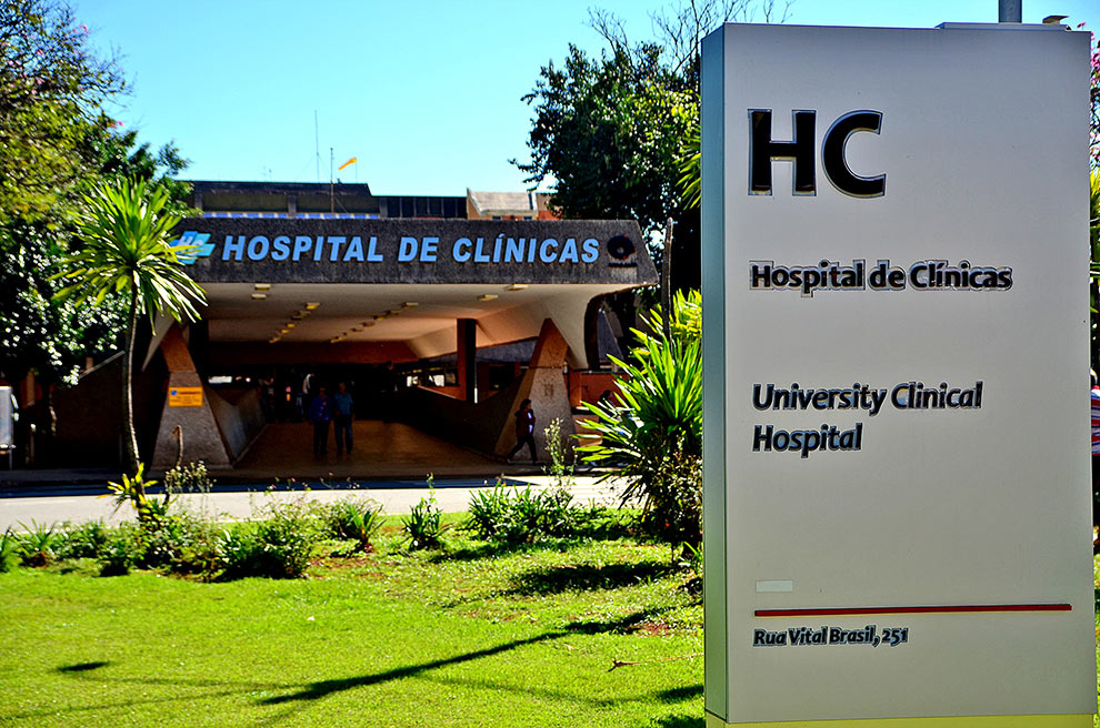 foto mostra entrada do hospital de clínicas da unicamp