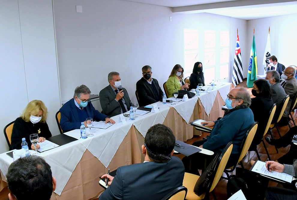 Mesa de abertura do encontro que reuniu os reitores, coordenadores e pró-reitores no campus da Unicamp, em Campinas, no dia 15 de junho