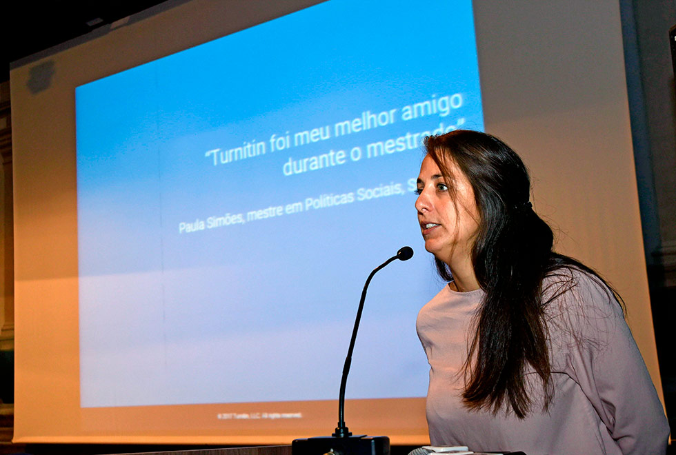 Mariana Rutigliano, da Turnitin, organização que trabalha com 18 mil instituições no mundo