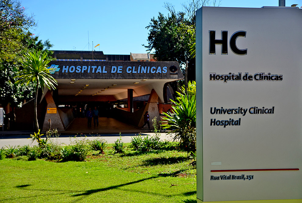 audiodescrição: fotografia colorida do Hospital de clínicas da unicamp