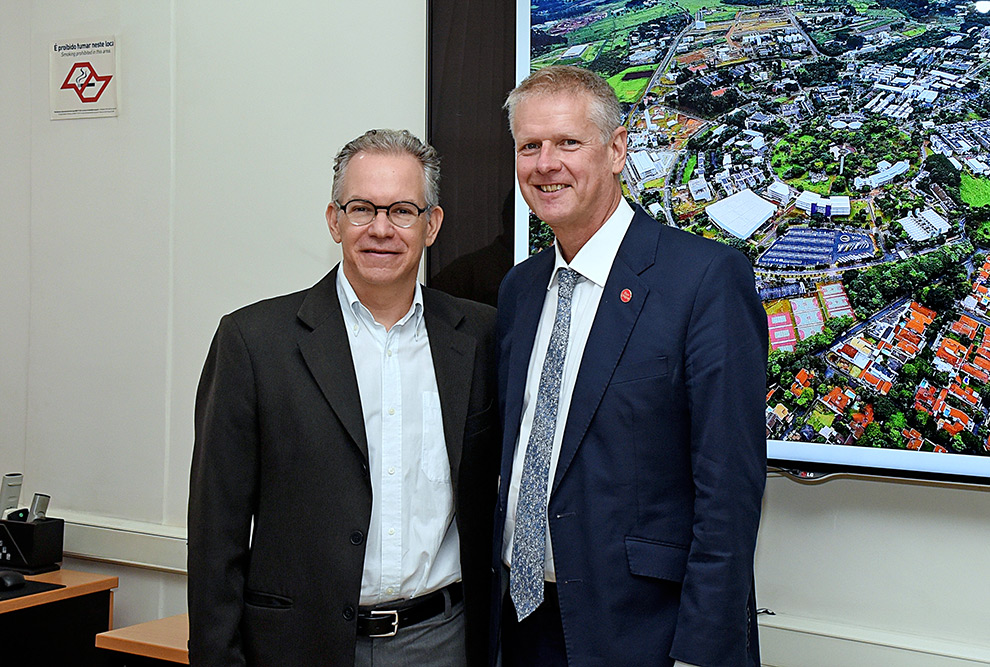 Marcelo Knobel e Colin Riordan