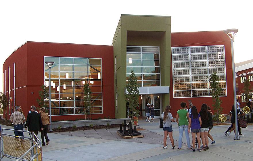 American Canyon High School | Foto: Wikimedia Commons American Canyon High School | Foto: Wikimedia Commons