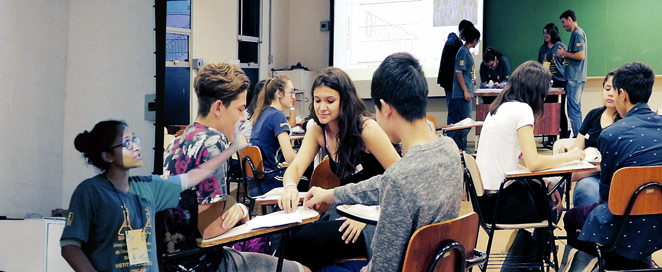 Atividades em sala de aula durante o Simpequinho | Imagem Reprodução