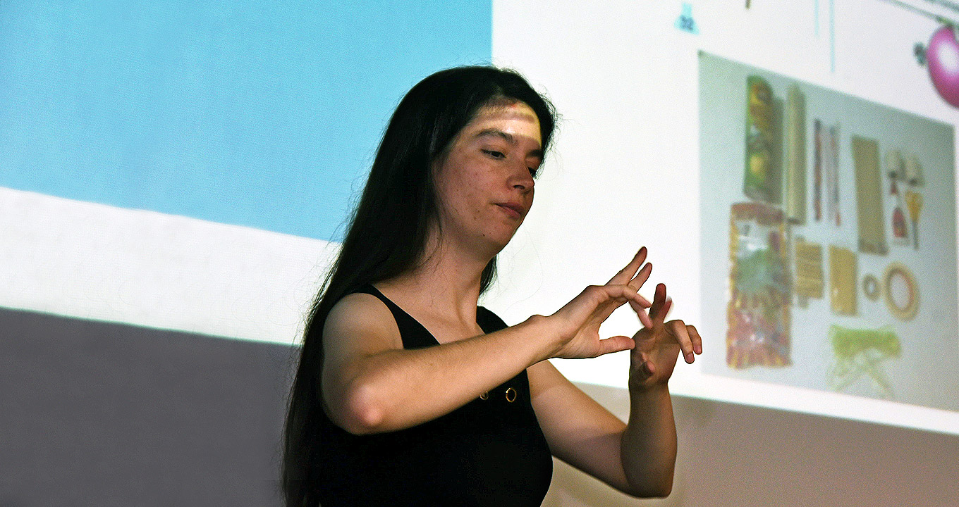 A pedagoga Débora Gonçalves Ribeiro Dias, autora do estudo | Foto: Antonio Scarpinetti A pedagoga Débora Gonçalves Ribeiro Dias, autora do estudo | Foto: Antonio Scarpinetti