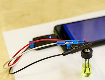 As tecnologias foram desenvolvidas em parceria com a Universidade da Pensilvânia e utilizam materiais acessíveis, de baixo custo e com alta sensibilidade e precisão As tecnologias foram desenvolvidas em parceria com a Universidade da Pensilvânia e utilizam materiais acessíveis, de baixo custo e com alta sensibilidade e precisão
