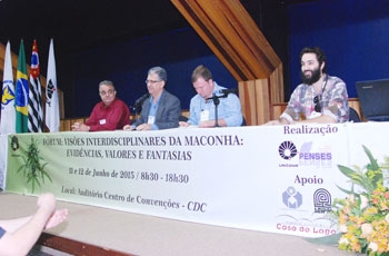 Mesa sobre uso medicinal do Fórum Visões Interdisciplinares da Maconha