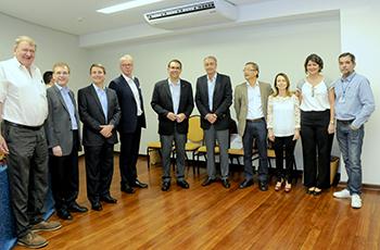Encontro de professores e executivos no CPV