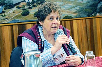 Professora Elizabeth Balbachevsky, coordenadora do Grupo de Estudos em Educação do Penses