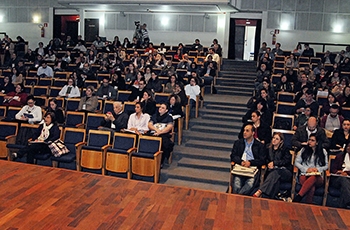 Público no auditório da FCM