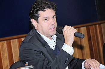 Roberto do Carmo, professor do IFCH