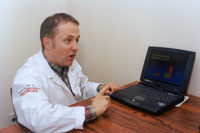 O endocrinologista Bruno Geloneze: testes com obesos mórbidos e com pacientes de peso normal